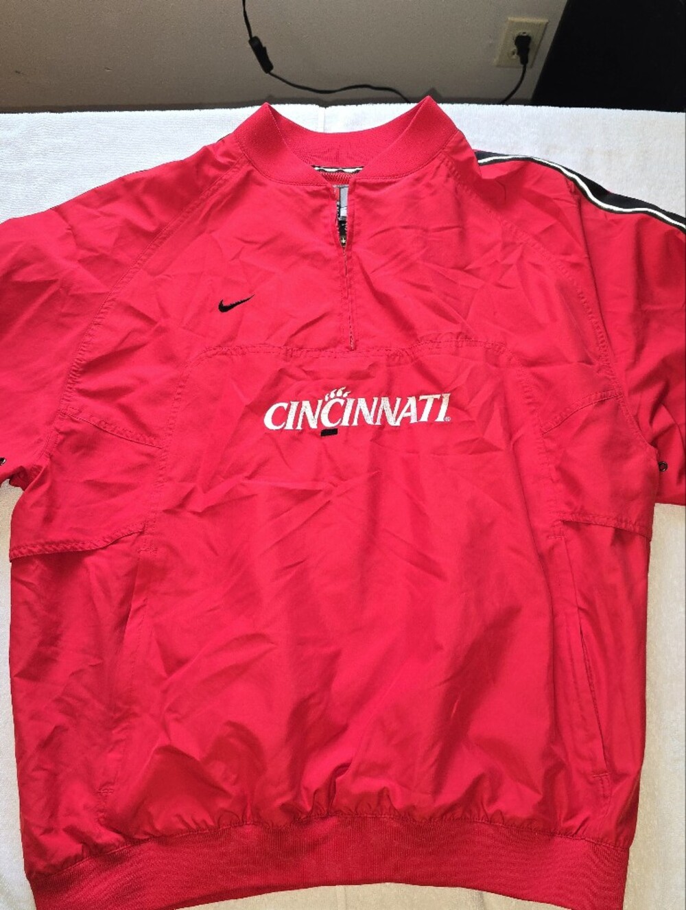 Nike Men’s Cincinnati Red Pullover Jacket